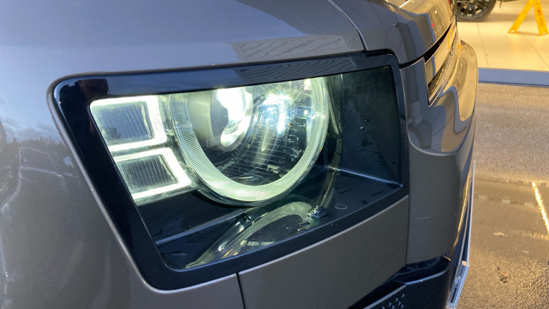 Land Rover Defender 3.0 D250 X-Dynamic HSE 110 5dr Auto Diesel Estate